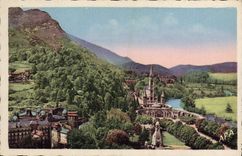 VINTAGE POSTCARD Heavy the Whole of the Basilica and the Interallied Monument