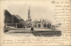 VINTAGE POSTCARD Heavy Basilica and virgin couronnee