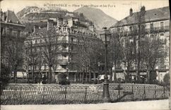 CPA Grenoble Place Victor Hugo et les Forts