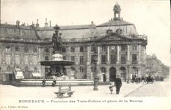 CPA Bordeaux Fontaine Des Trois Graces et Place de la Bourse