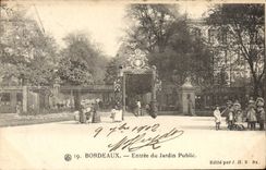 VINTAGE POSTCARD Bordeaux Entered of the Public garden Children