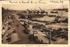 CPA Bordeaux Les Quais Bateaux