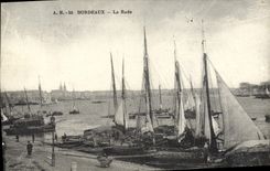 CPA Bordeaux La Rade Bateaux