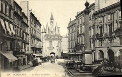 VINTAGE POSTCARD Bordeaux the Place of the Palate