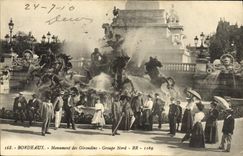 CPA Bordeaux Monument des Girondins Groupe Nord