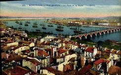 CPA Bordeaux Vue Generale la Pont et la Rade Bateaux