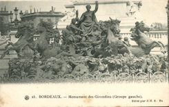 CPA Bordeaux Monument des Girondins 