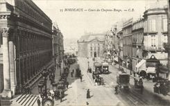 CPA Bordeaux Cours du Cbapeau Rouge Tramway