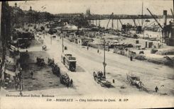 VINTAGE POSTCARD Bordeaux Five Kilometers of Quay Boats