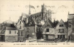 VINTAGE POSTCARD Old Amiens the Place of Huchers and the Piperesse Bridge