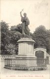 CPA Amiens Statue de Pierre l'Ermite 