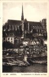CPA Amiens La Cathedrale et le Marche sur l'eau 