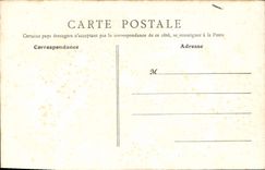 VINTAGE POSTCARD Cathedral of Northern Amiens Turn