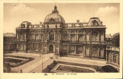 CPA Amiens Le Musee 