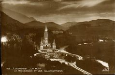 VINTAGE POSTCARD Heavy the Night the procession and illuminations
