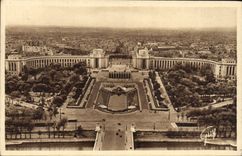 VINTAGE POSTCARD Paris And Its Wonders View Of the Palate of Chaillot