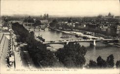 CPA Paris Vue Sur la Seine Prise du Pavillon de Flore