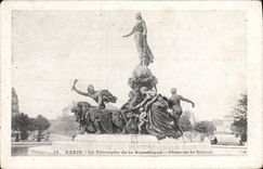 CPA Paris Le Triomphe de la Republique Place de la Nation