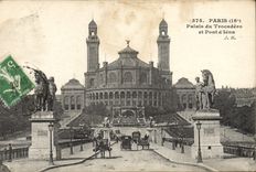 VINTAGE POSTCARD Paris Palate of Trocadero and Pont of Iena
