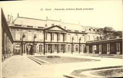 VINTAGE POSTCARD Paris Palate of the Files Principal Frontage