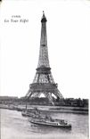CPA Paris La Tour Eiffel Bateau Peniche 