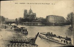CPA Paris Ile de la Cite et le Pont Neuf Bateau Peniche 