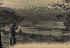 VINTAGE POSTCARD the lake Chambon and the chain of Sancy