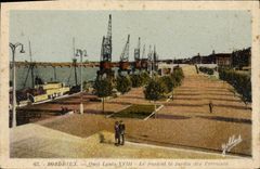 CPA Bordeaux Quai Louis XVIII Le pont et le jardin des terrasses