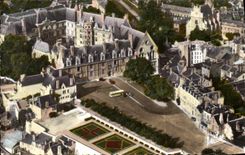 CPM Blois La Place Du Chateau