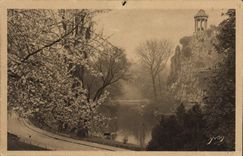 CPA Paris Le parc des Buttes Chaumont 
