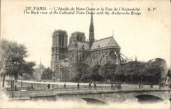 VINTAGE POSTCARD Paris the Apse Of Notre Dame And the Bridge De I' Archeveche