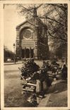 CPA Paris L'Eglise Saint Augustin Marchands de fleurs Petits Metiers 