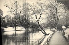VINTAGE POSTCARD Paris Bois de Boulogne in Winter the walk around the lake