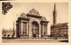 VINTAGE POSTCARD Lille the door of Paris and the belfry