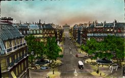 CPM Paris et ses Merveilles Avenue de l'Opera 