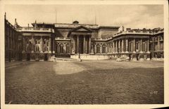 CPA Chambre des Deputes Cour d'honneur Paris