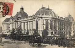 VINTAGE POSTCARD Paris Petit Palais of Champs Elysées Coach Barouches