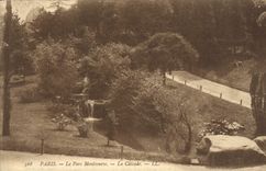 VINTAGE POSTCARD Paris the Montsours Park the Cascade