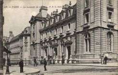 VINTAGE POSTCARD Paris the Faculty of Law University