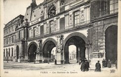 CPA Paris Les Guichets du Louvre 