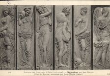 CPA Paris Fontaine des Innocents Nymphes Jean Goujon Palais du Louvre 