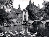 POSTAL MODERNA Brujas entrada del beguinage