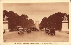 CPA Paris L'Avenue Des Champs Elysees Automobile