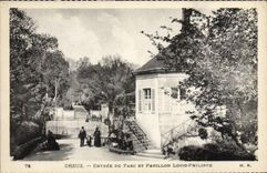 CPA Dreux Entree Du Parc Et Pavillon Louis Philippe