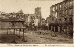 CPA Reims La Place Des Marches Apres La Guerre Militaria