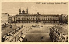 CPA Nancy La Place Stanislas Vue De I'Arc De Triomphe