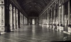 CPA Versailles La galerie des Glaces