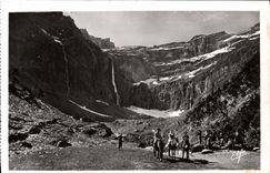 VINTAGE POSTCARD Interior Gavarnie and tops of the circus Ass Mule
