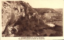 CPA Laugerie Basse Vue de la terrasse de la grotte du Grand Roc Les Eyzies