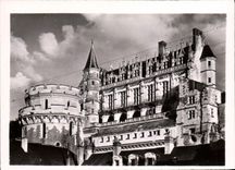 CPM Le Chateau d'Amboise La Tour des Minimes et le Logis du Roi